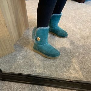 Blue Uggs